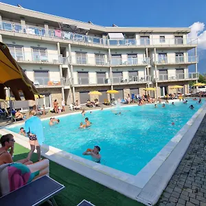 Alessandra Supervacanza - Ferienhaus